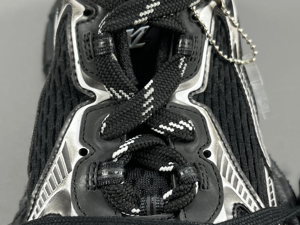 Balenciag! 3XL Mesh Lace-Up Distressed Low-Top Sneakers in Black & Silver