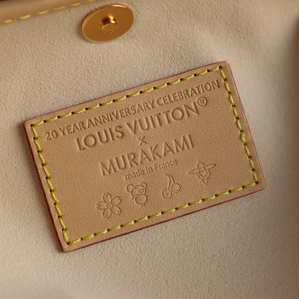 حقيبة يد مونوغرام من LV x TM CarryAll PM