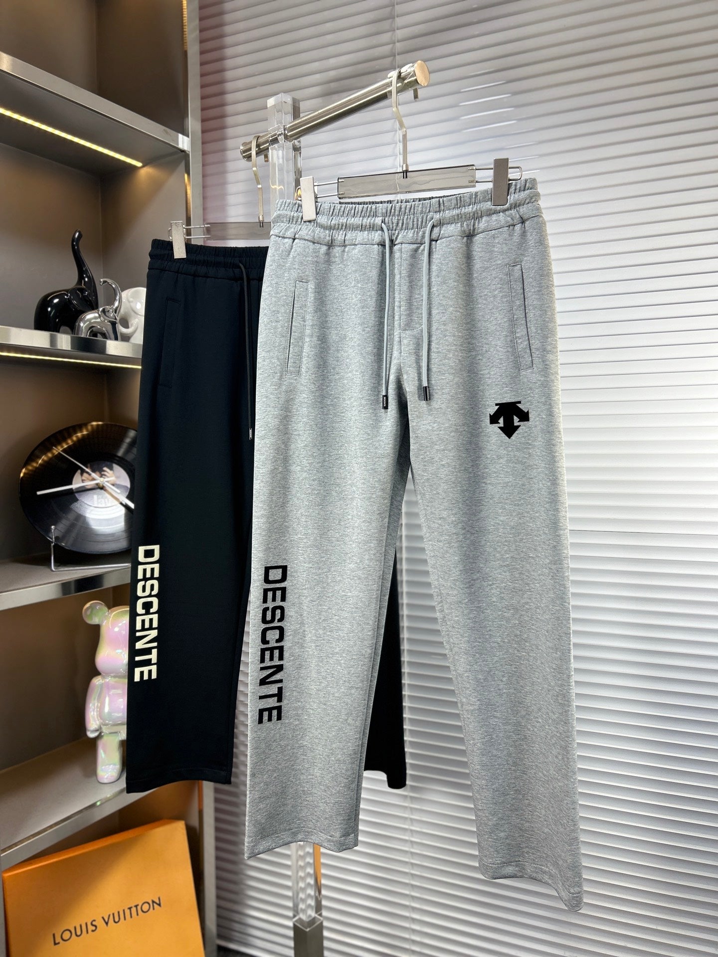 Descen! Sweatpants