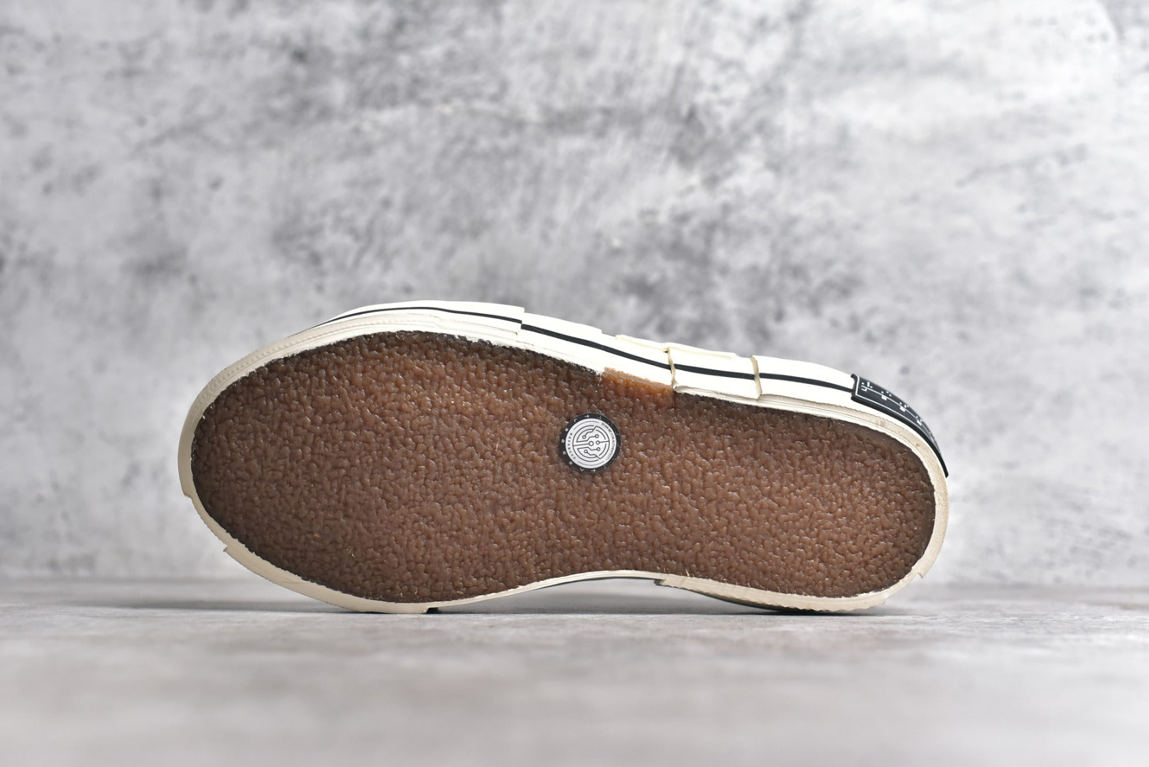 Xvesse! Tiramisu Low Sneakers