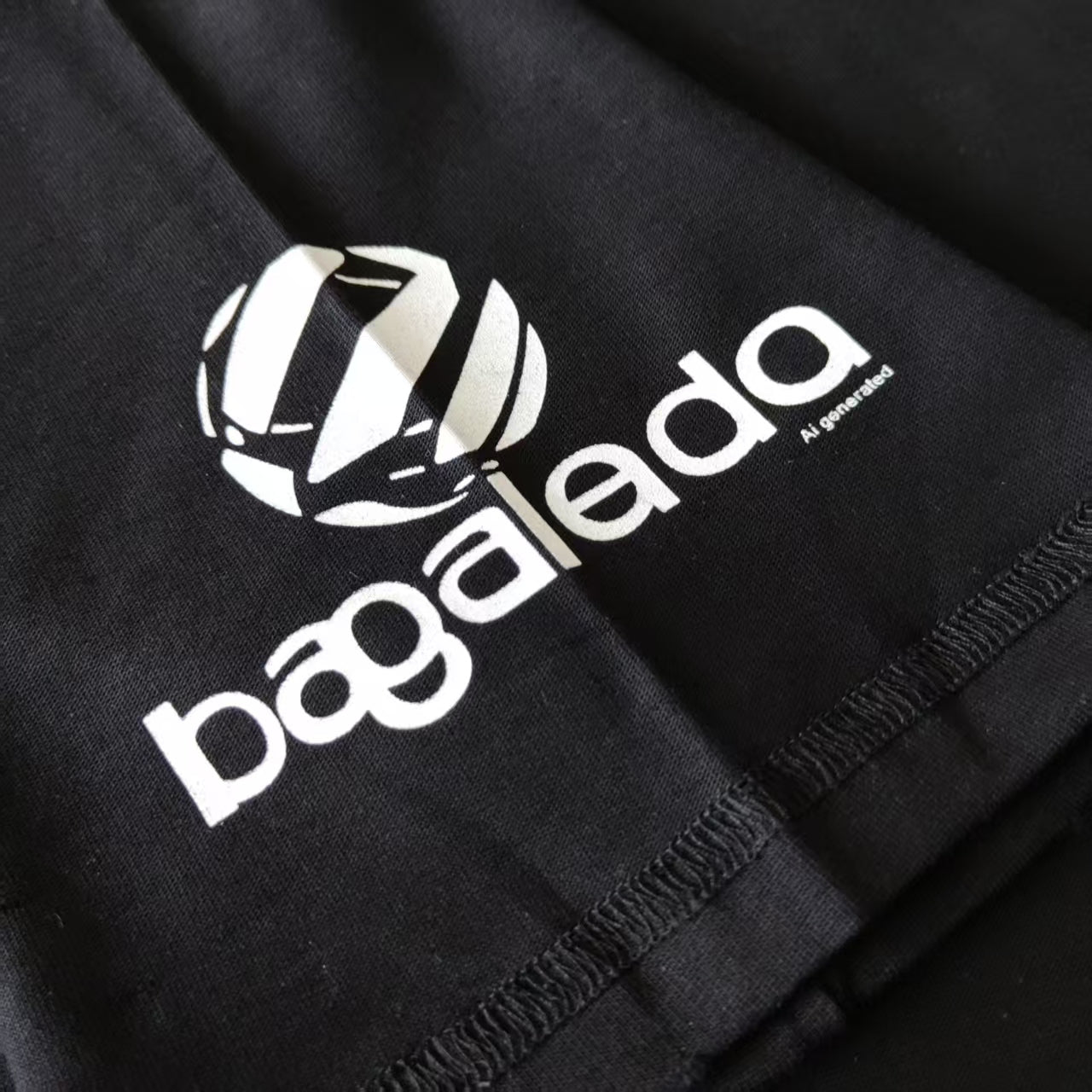 Chemise à manches courtes Balenciaga ! générée par l'IA