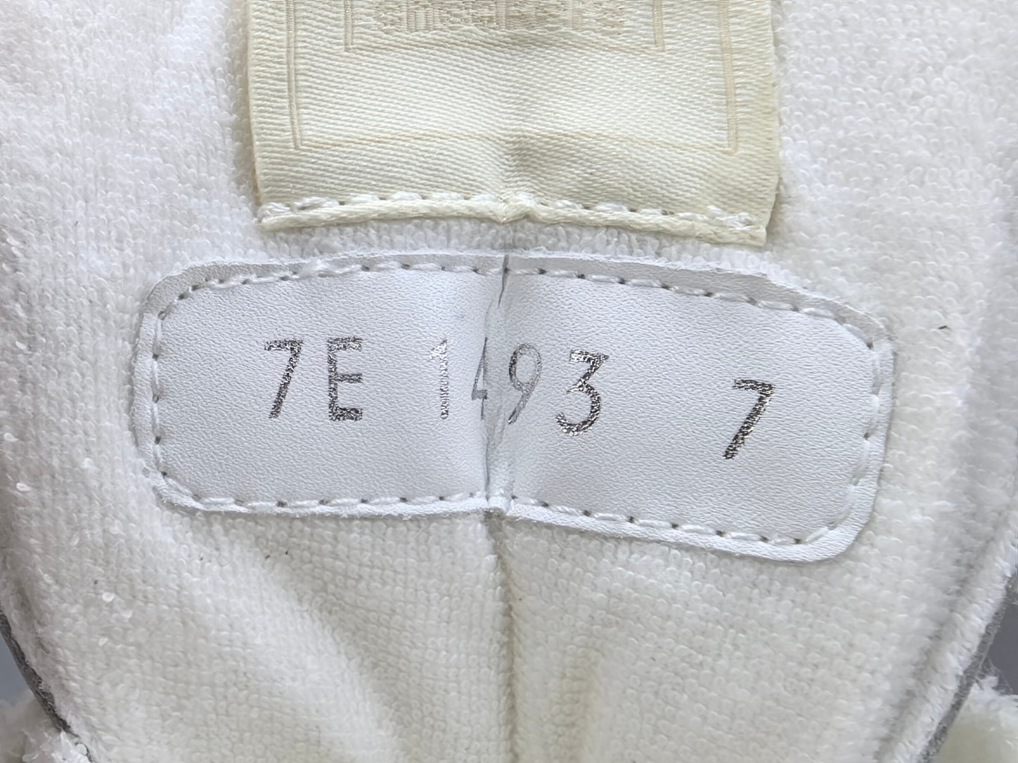 Fend! Match Sneakers White Suede Low Tops