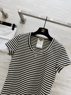 CHNE! Vintage Series U-neck Striped T-shirt