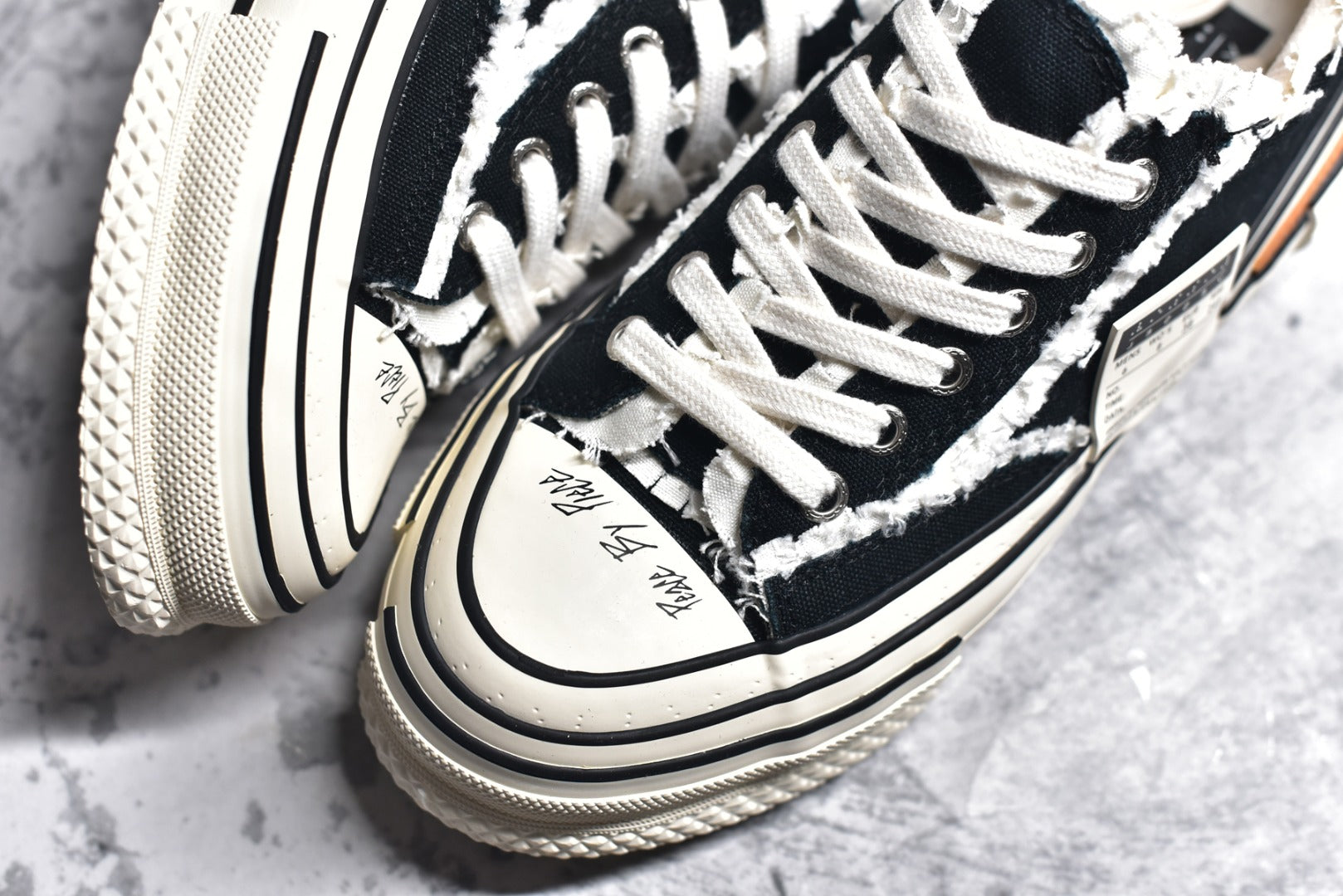 Xvesse! Tiramisu Lows Black Sneakers
