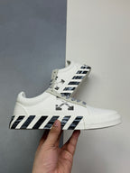 Off-Whit! c/o Virgil Abloh "White Black"