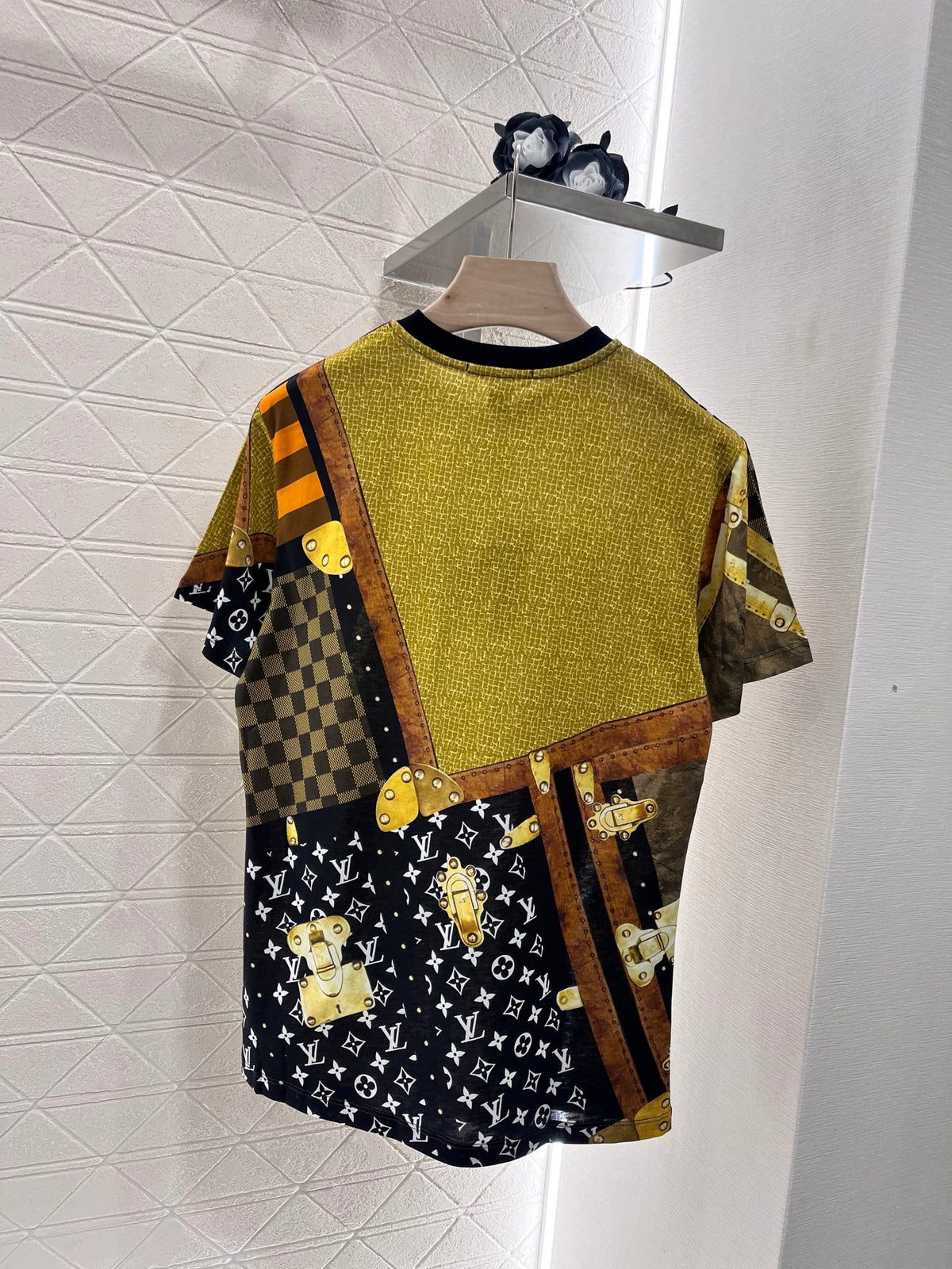 LV Logo short-sleeved crew-neck T-shirt