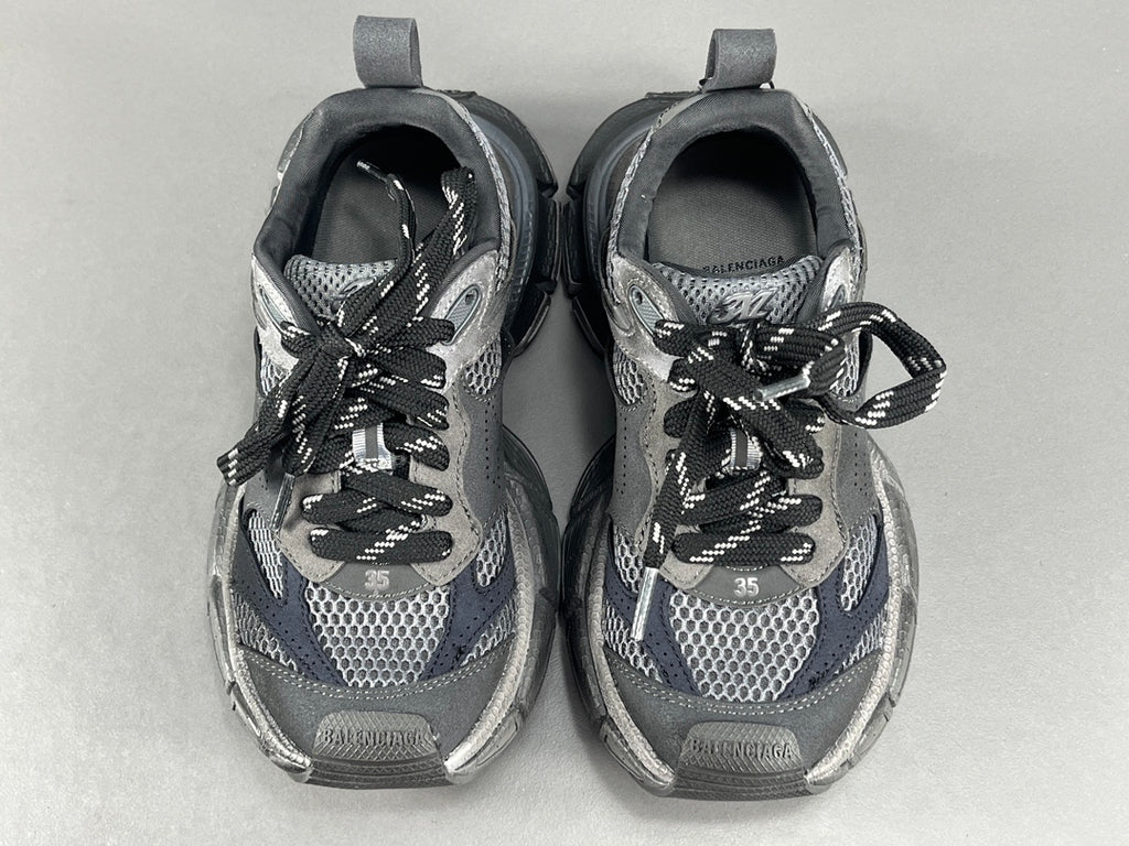 Balenciag! 10.5th generation 3XL Mesh Round Lace-Up Distressed Sole Low-Top Sneakers in Black & gray