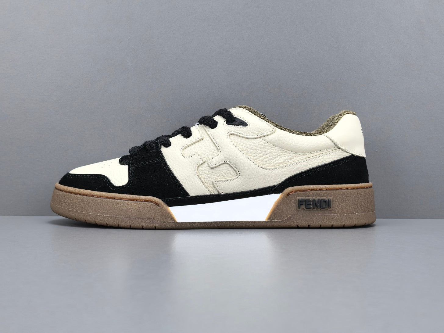 Fend! Match Low tops in black suede