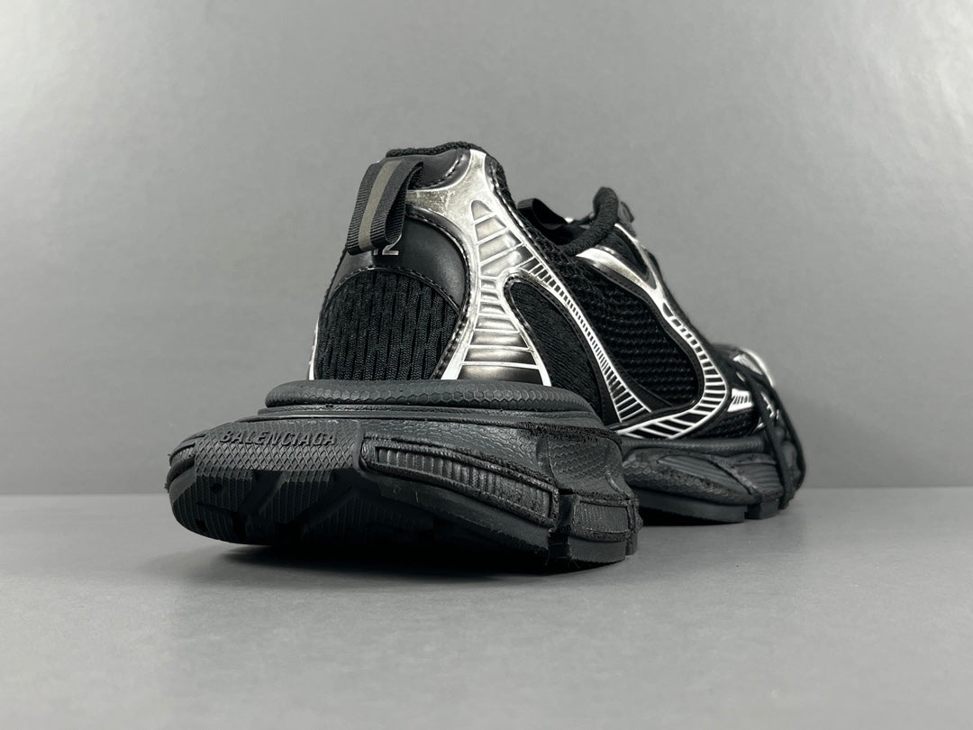 Balenciag! 3XL Mesh Lace-Up Distressed Low-Top Sneakers in Black & Silver