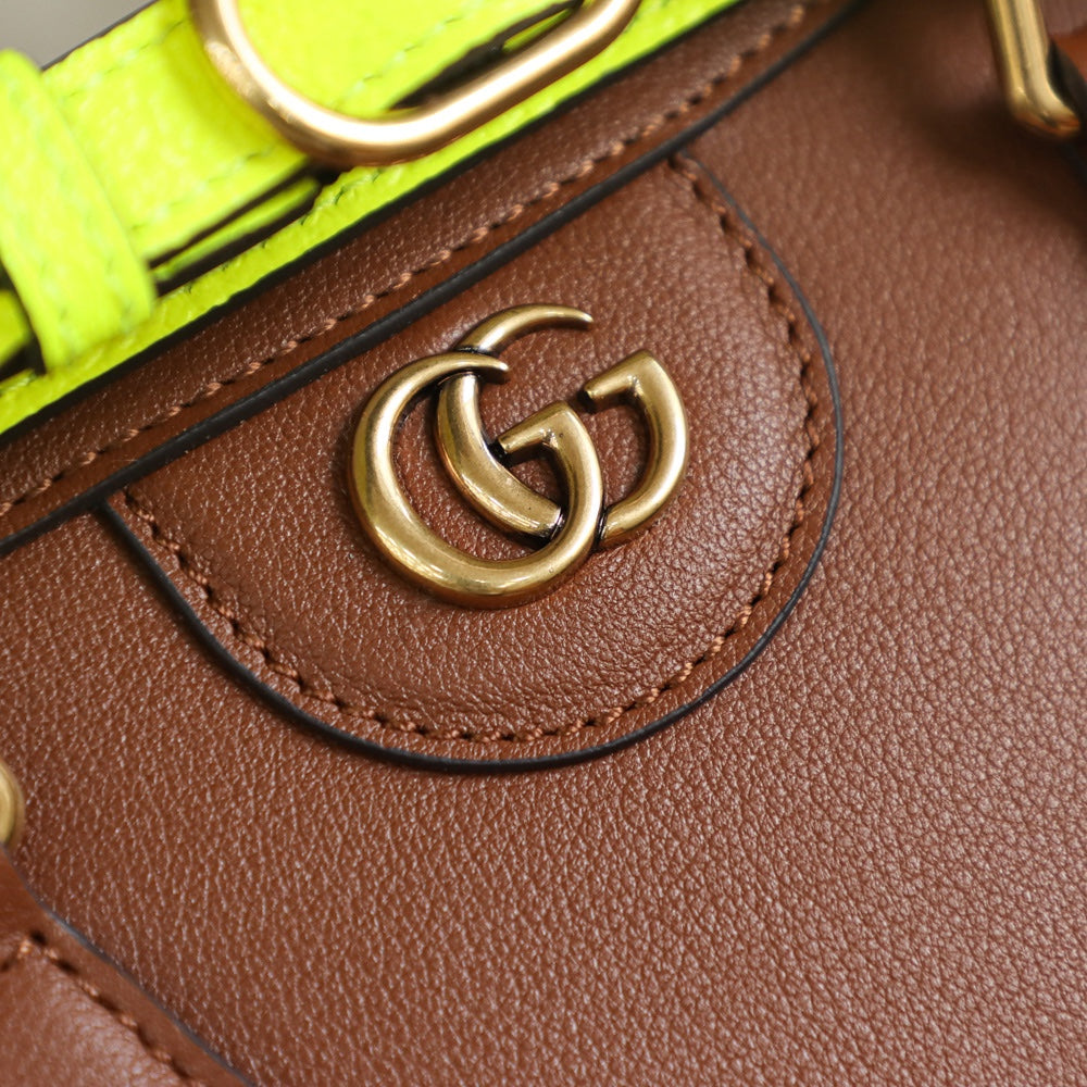 Gucc! Diana Small Tote Bag in Beige brown Leather