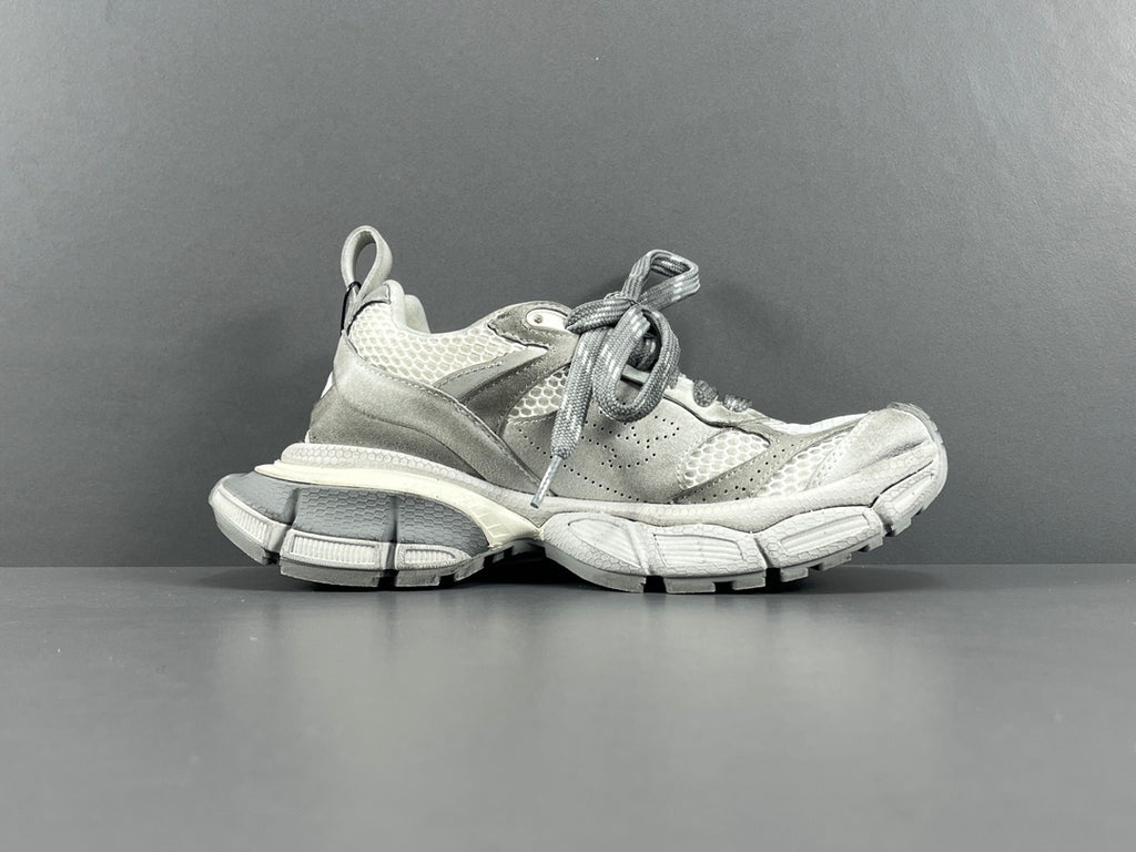 Balenciag! 10.5th generation 3XL Mesh Round Lace-Up Distressed Sole Low-Top Sneaker