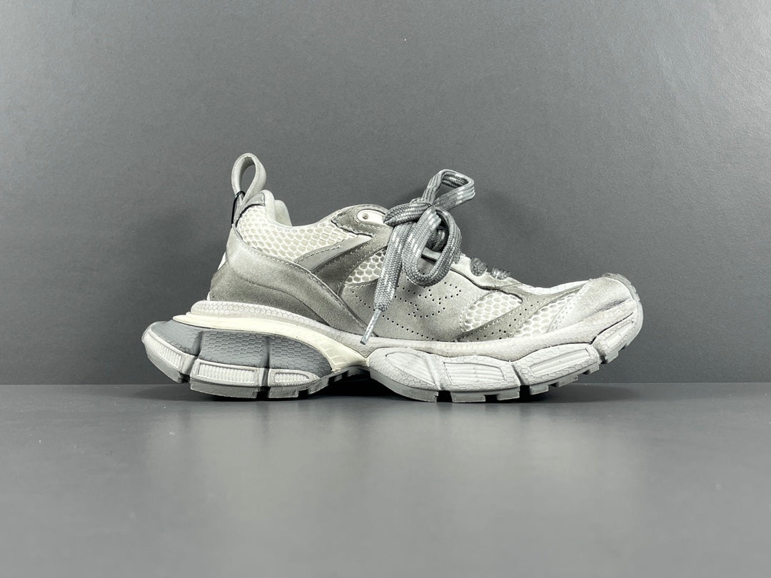 Balenciag! 10.5th generation 3XL Mesh Round Lace-Up Distressed Sole Low-Top Sneaker