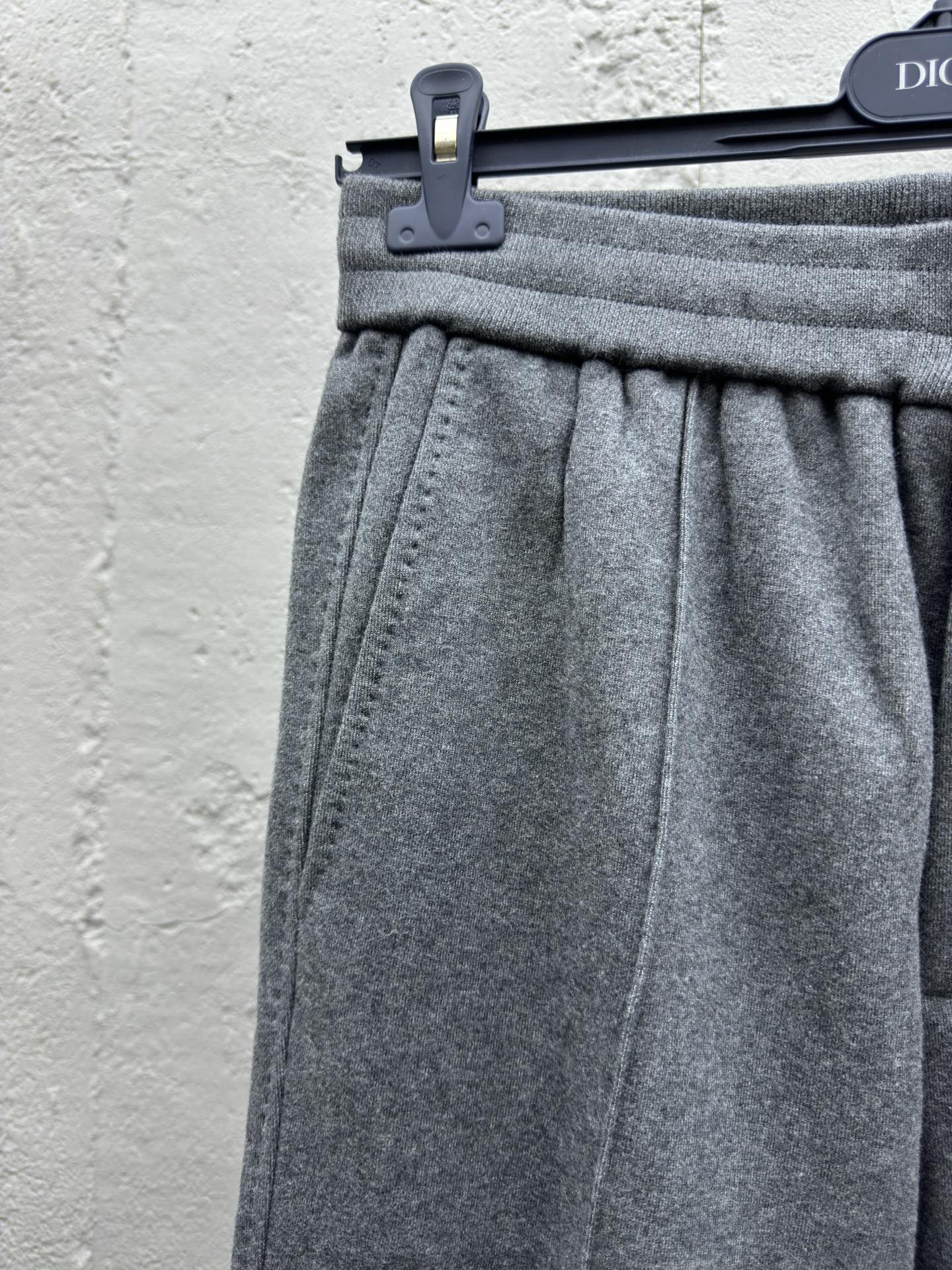 Dio! Cashmere Casual Sweatpants