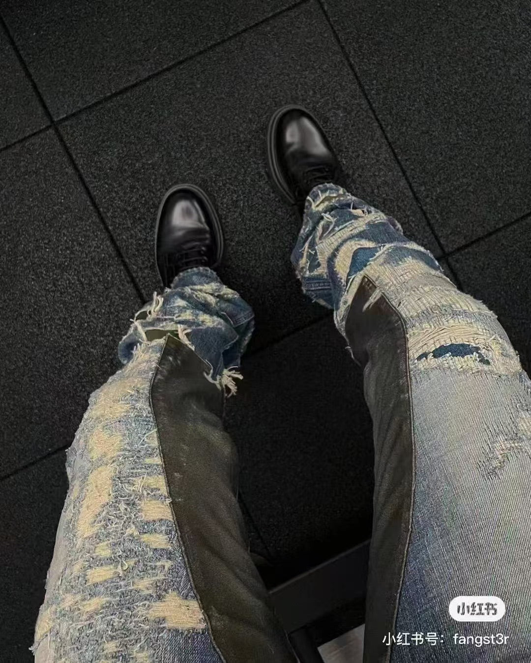 GIVENCH! Blue Distressed Straight-Leg Jeans