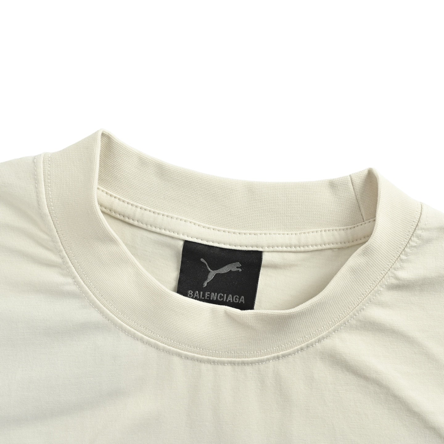 T-shirt à manches courtes Balenciaga ! et Pum !