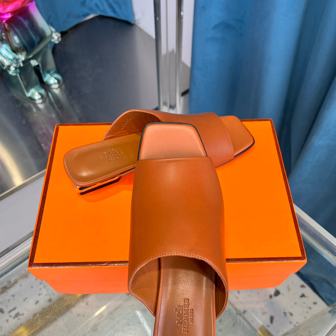 Hermès Lconique Sandal Heel