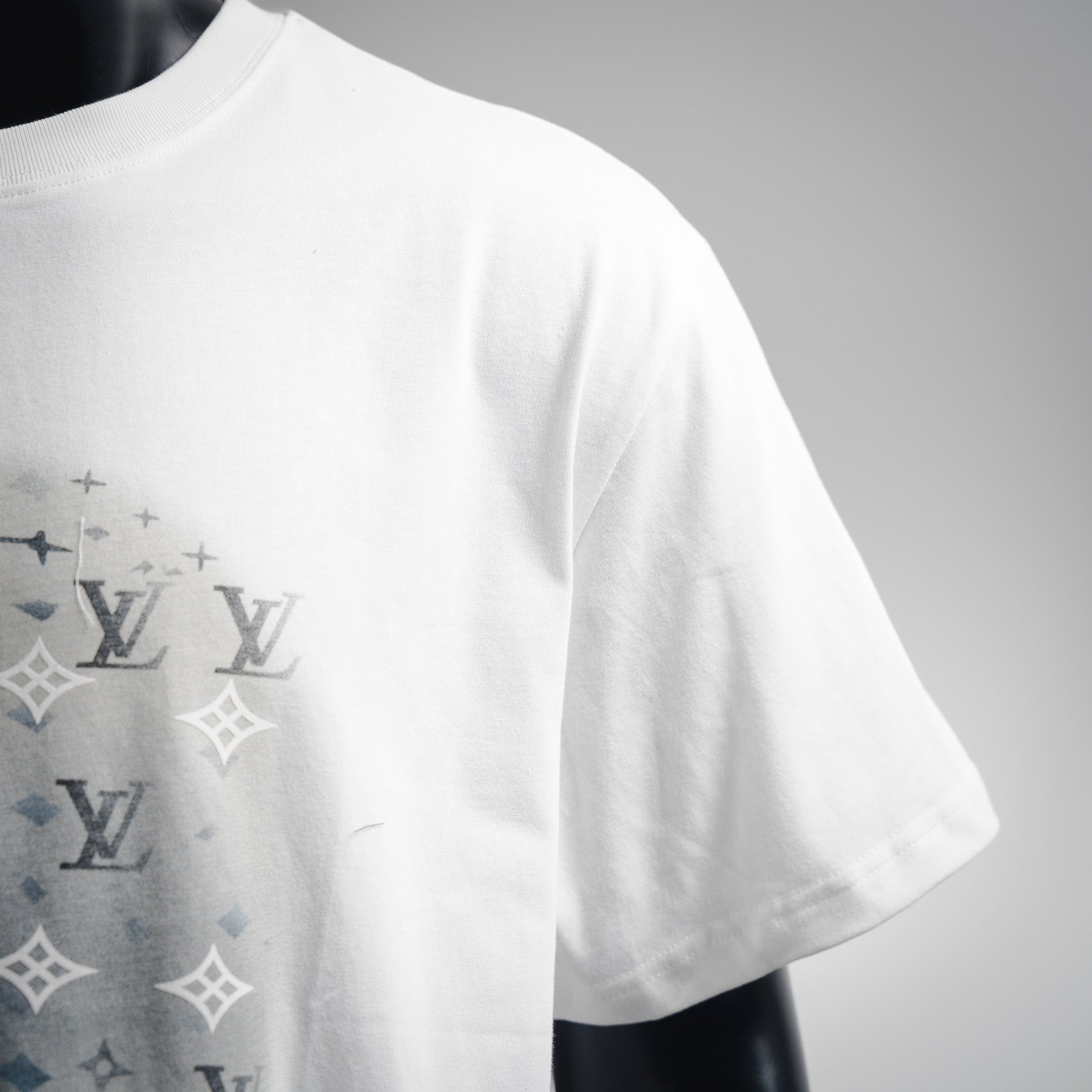 LV T-shirt