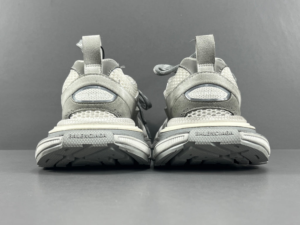 Balenciag! 10.5th generation 3XL Mesh Round Lace-Up Distressed Sole Low-Top Sneaker