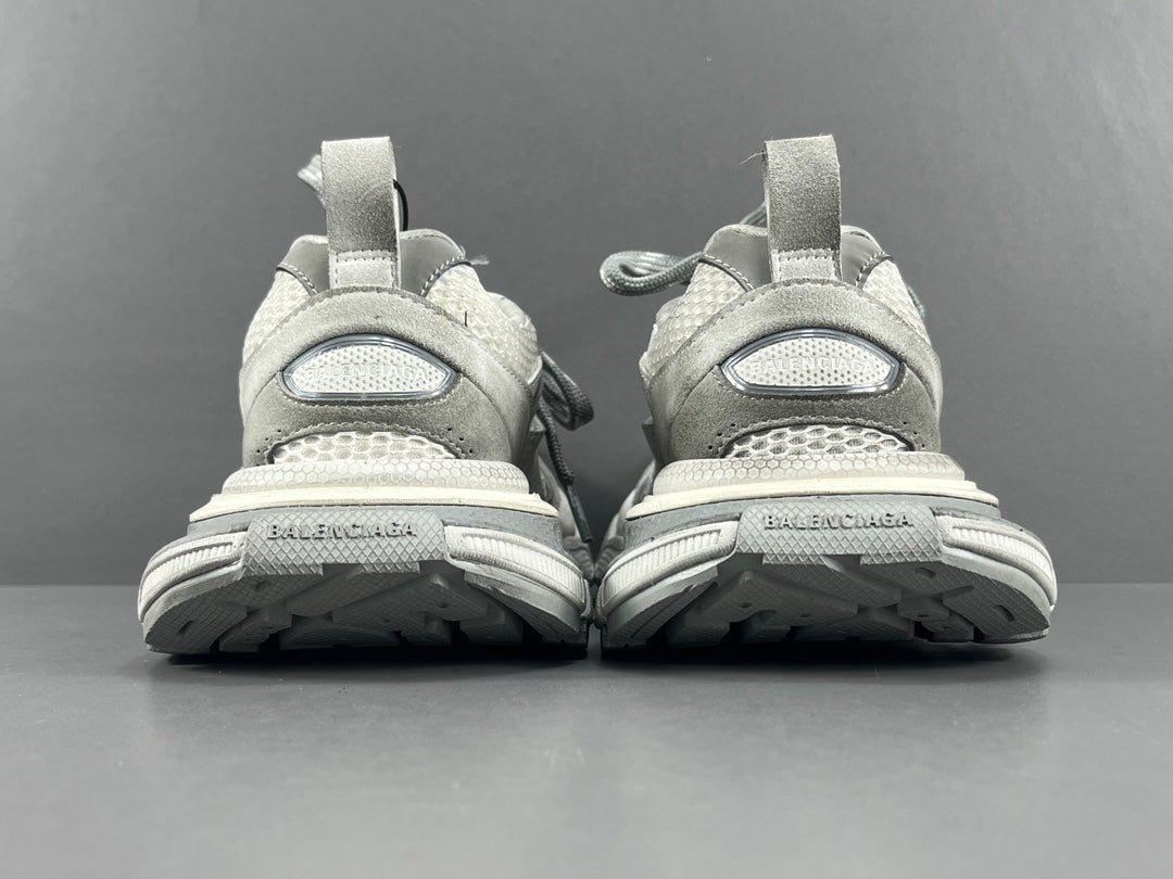 Balenciag! 10.5th generation 3XL Mesh Round Lace-Up Distressed Sole Low-Top Sneaker