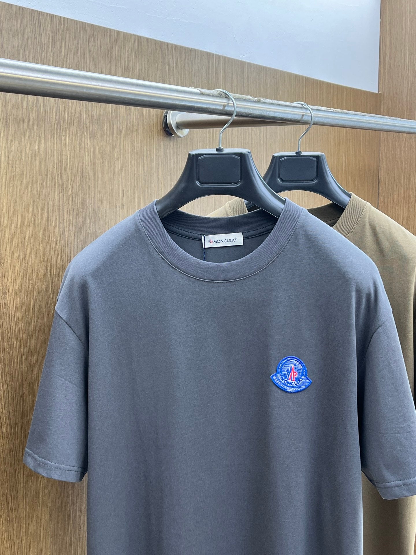 Moncle! short-sleeved crew-neck T-shirt