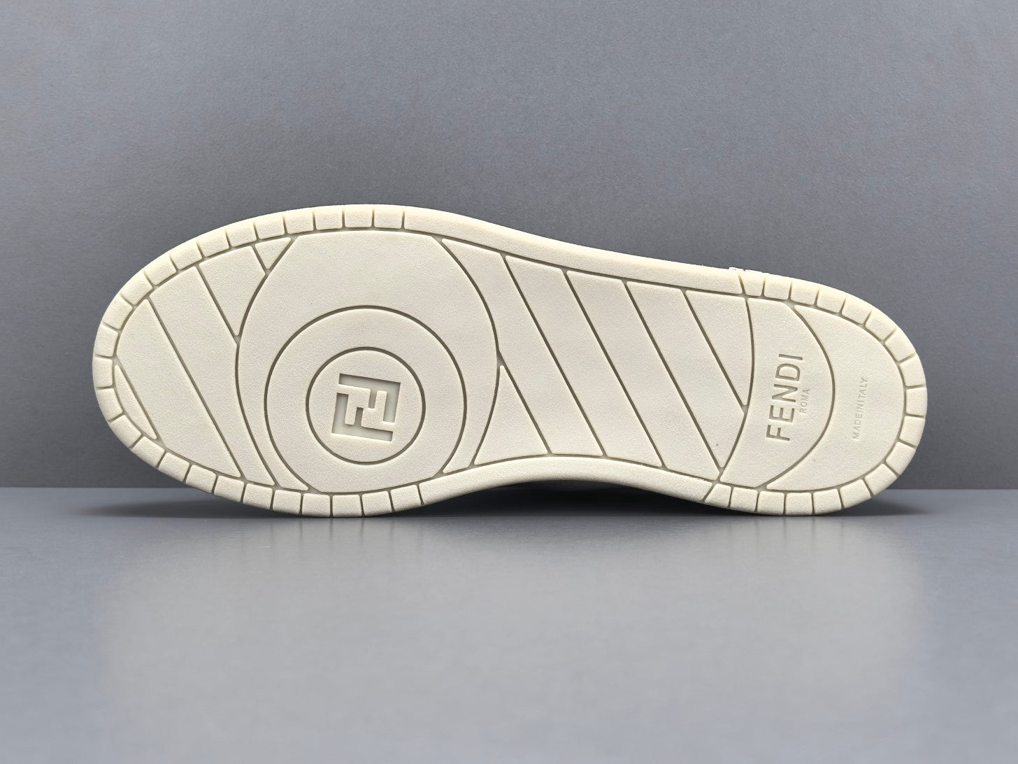 Fend! Match Sneakers White Suede Low Tops