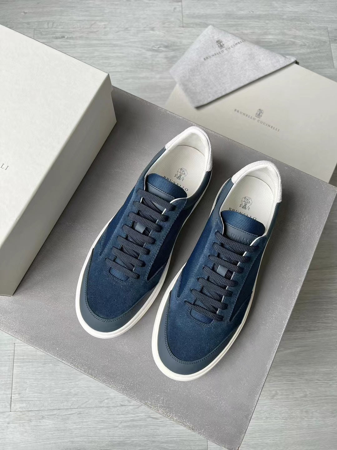 Brunello Cucinel! Leather Sneaker