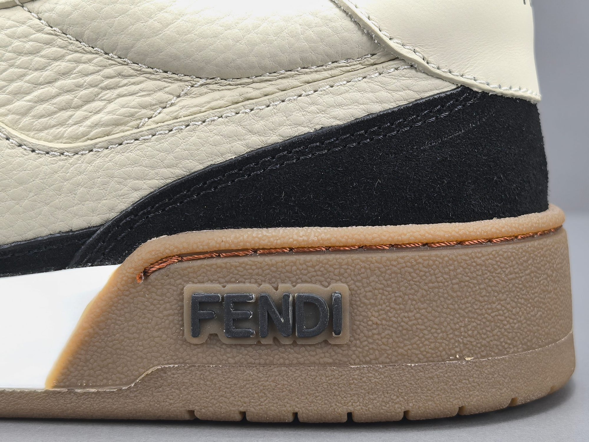 Fend! Match Low tops in black suede