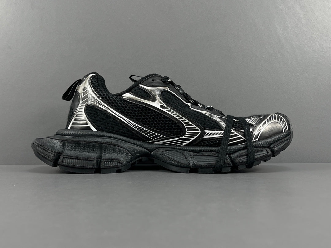 Balenciag! 3XL Mesh Lace-Up Distressed Low-Top Sneakers in Black & Silver