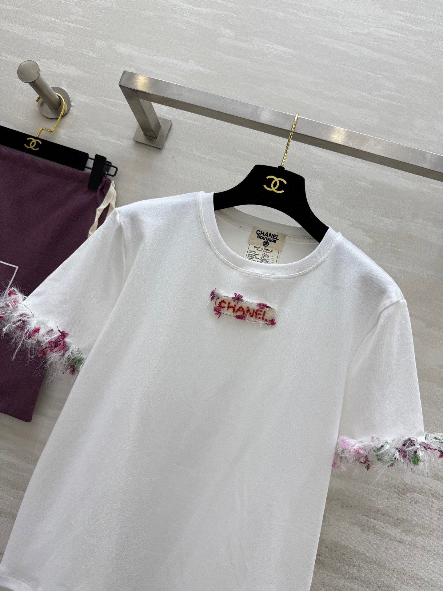 CHNE! vintage series hand-embroidered T-shirt