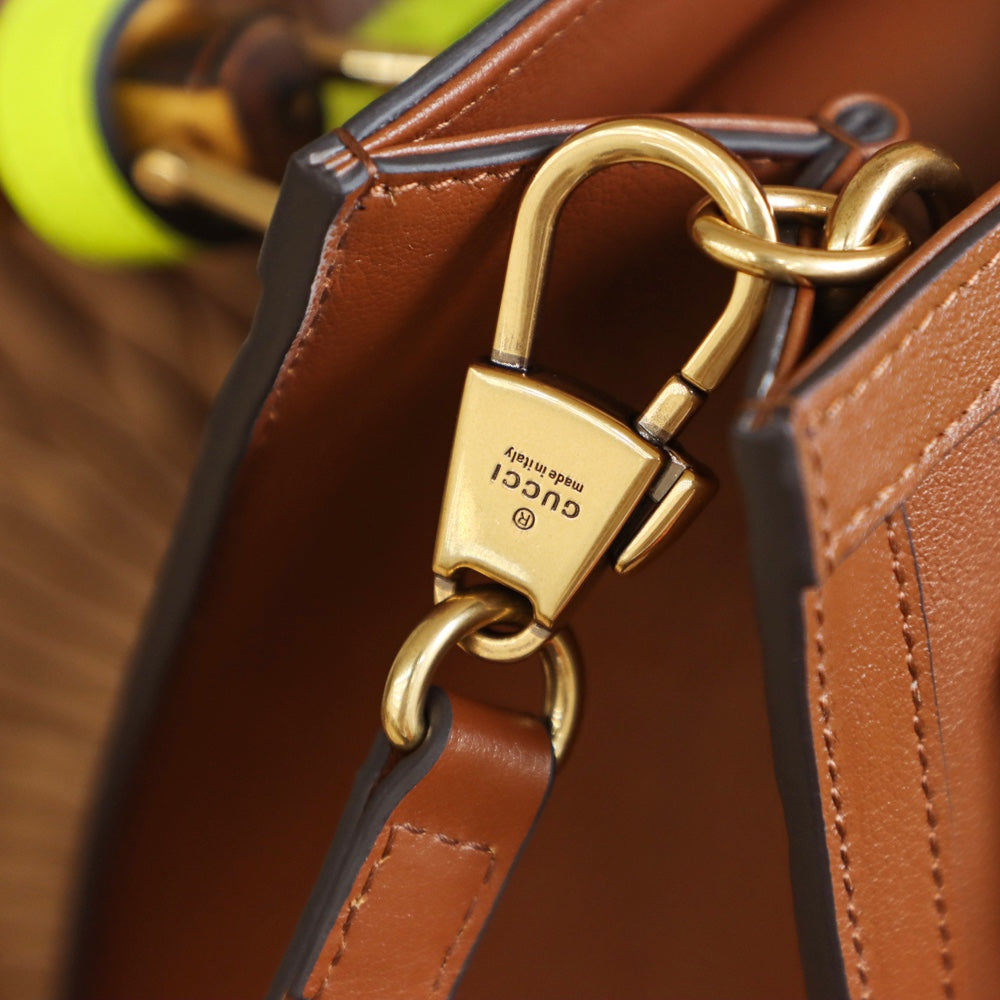 Gucc! Diana Small Tote Bag in Beige brown Leather