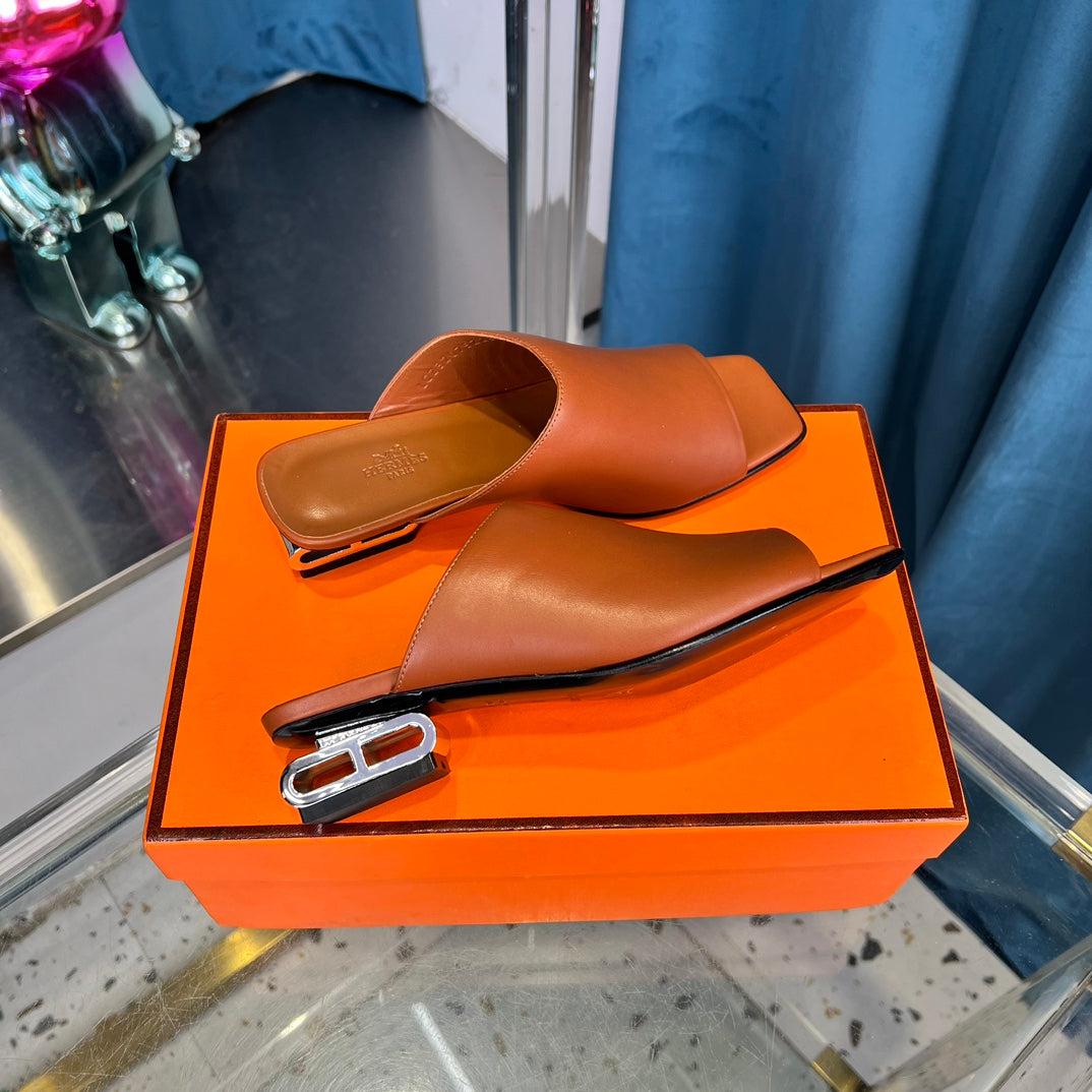 Hermès Lconique Sandal Heel