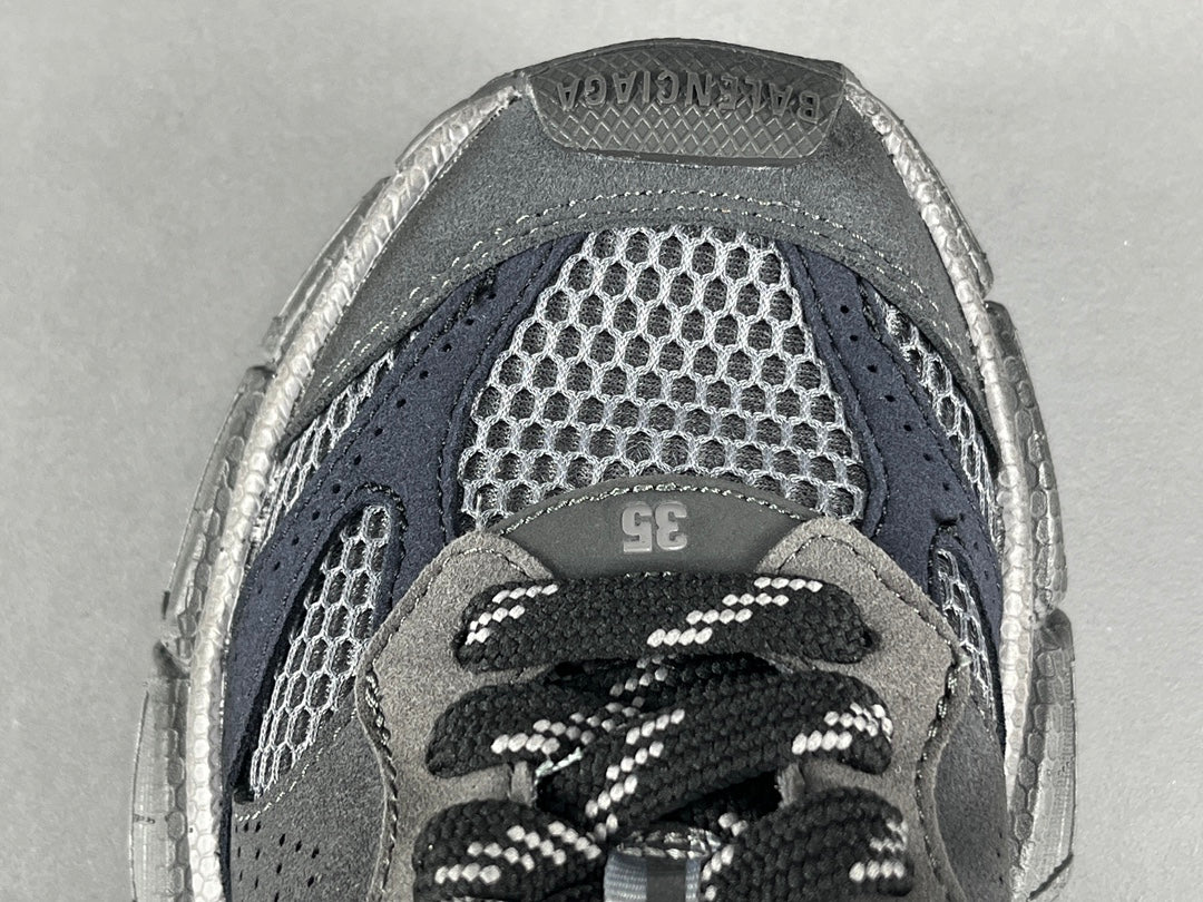 Balenciag! 10.5th generation 3XL Mesh Round Lace-Up Distressed Sole Low-Top Sneakers in Black & gray