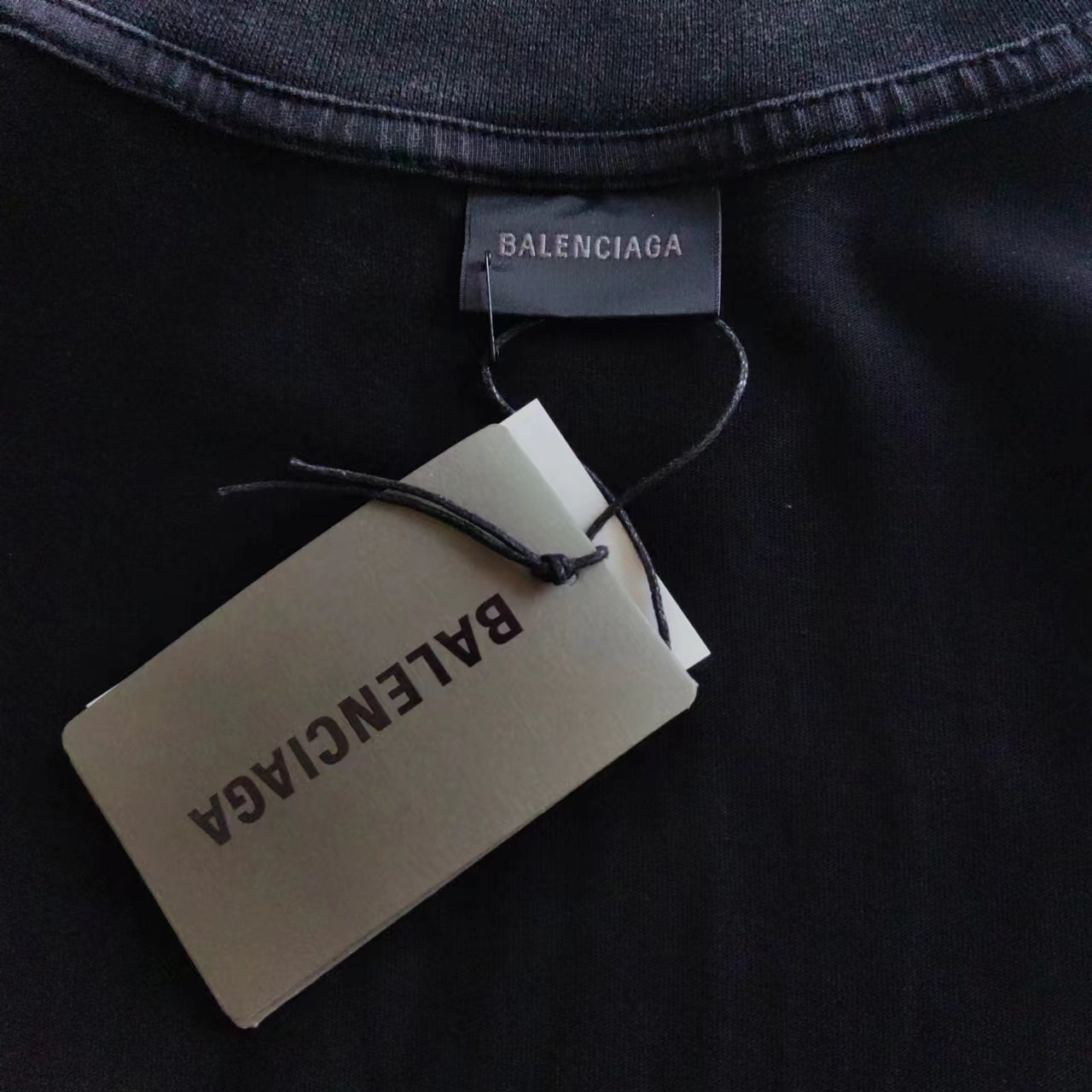 T-shirt à manches courtes Balenciaga ! Dragon Year en édition limitée