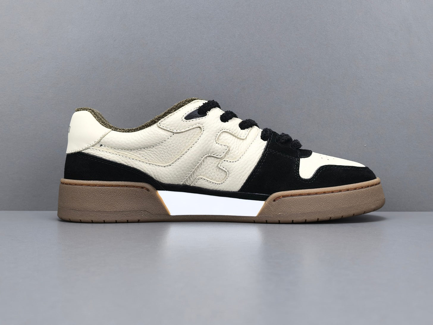 Fend! Match Low tops in black suede