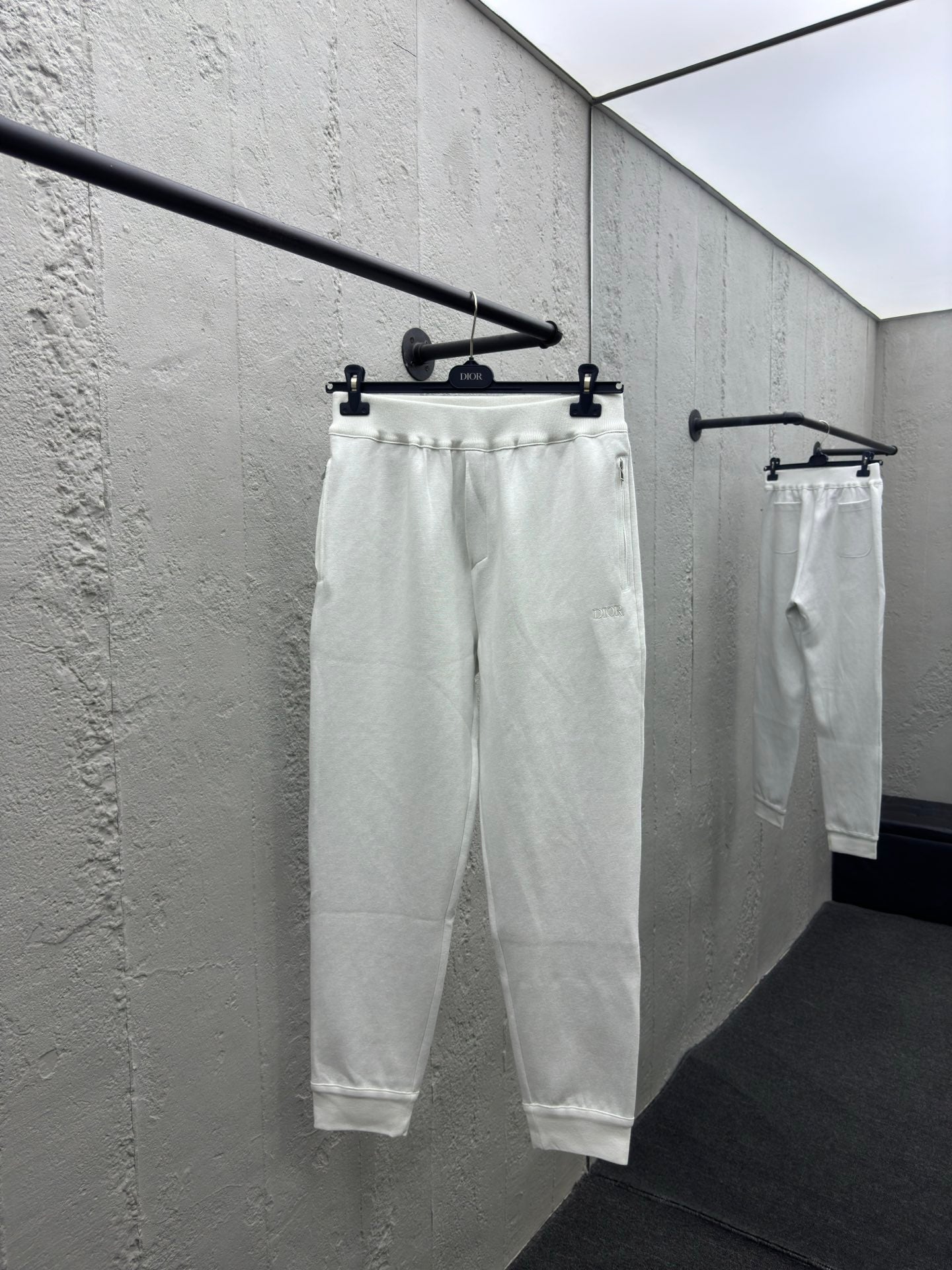 Dio! Cashmere Casual Sweatpants