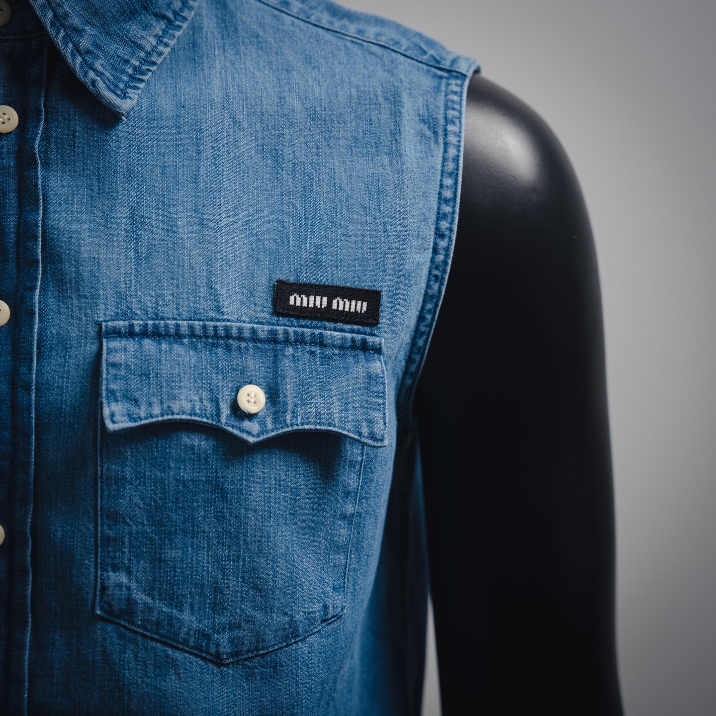 Miu Mi! Blue sleeveless Denim shirt