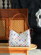 حقيبة يد مونوغرام من LV x TM CarryAll PM
