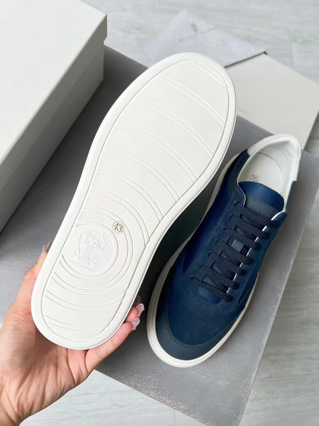 Brunello Cucinel! Leather Sneaker