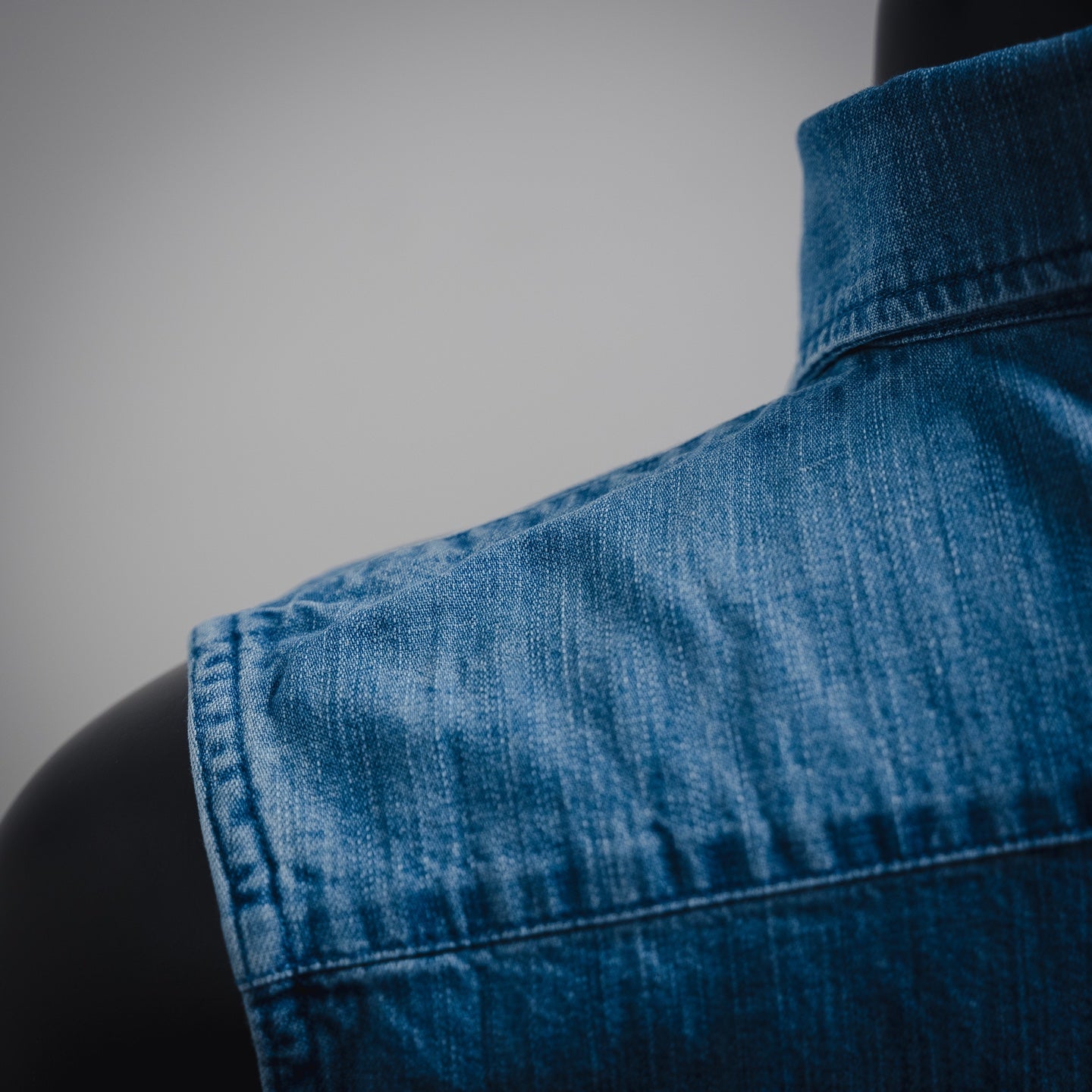Miu Mi! Blue sleeveless Denim shirt