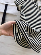 CHNE! Vintage Series U-neck Striped T-shirt