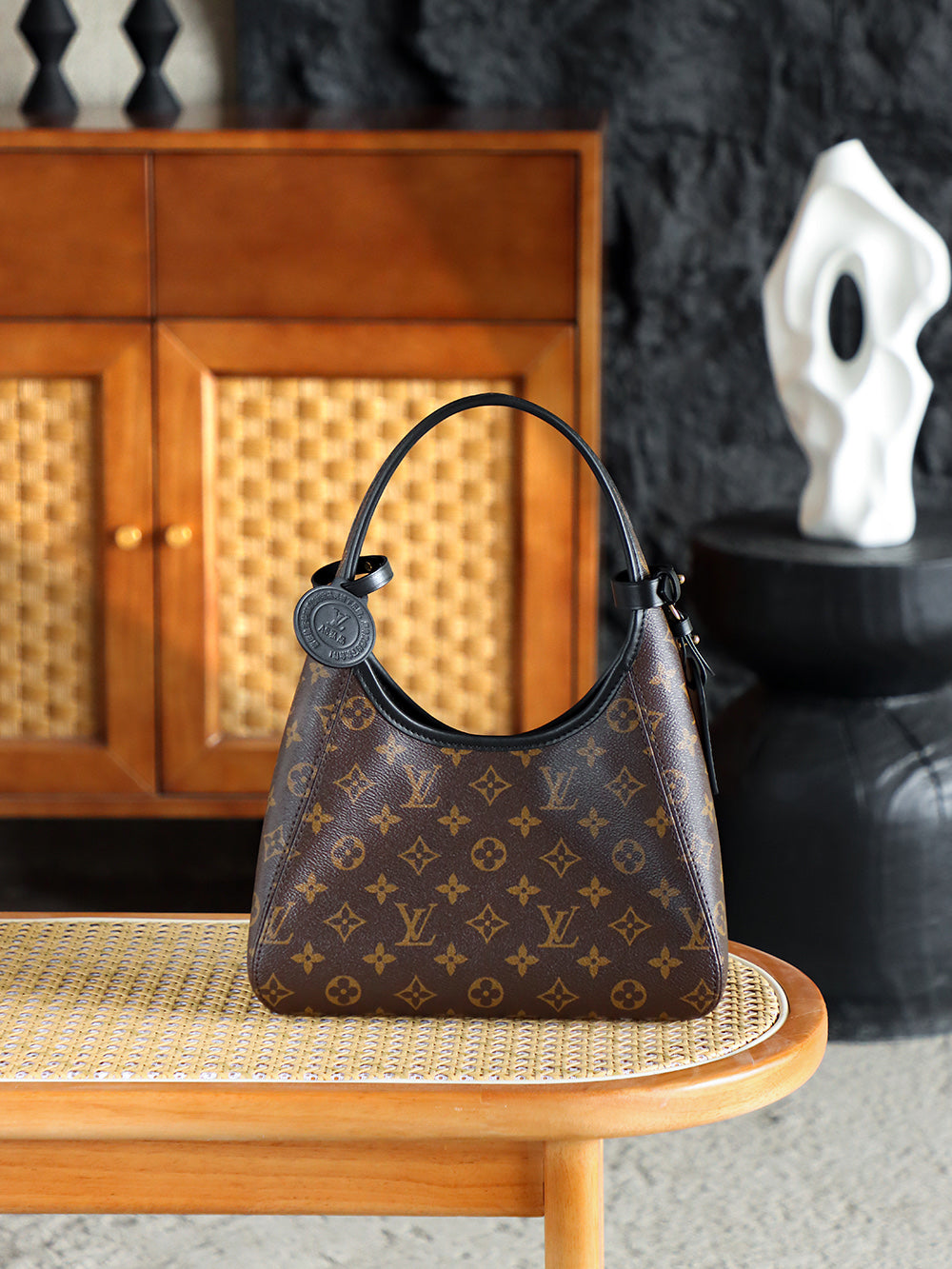 Sac à main LV The Drop PM Monogram