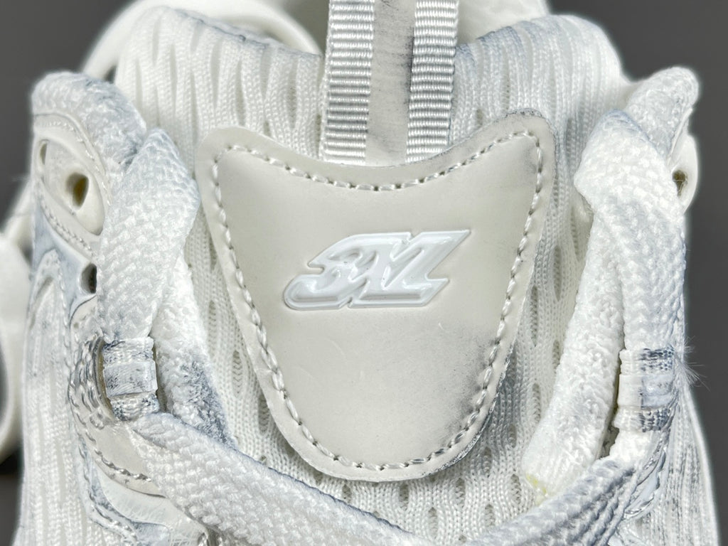 Balenciag! 3xl Mesh Lace-Up Distressed Sneaker in White
