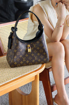 Sac à main LV The Drop PM Monogram