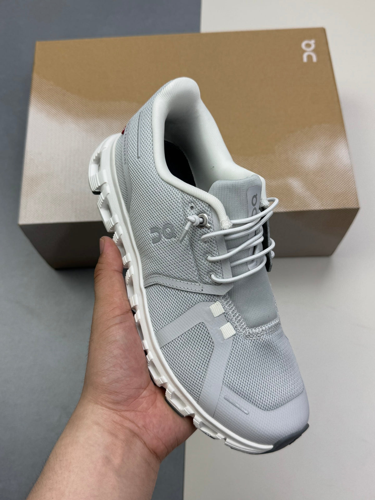 On Clou! 6 Push Sneaker