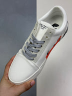 Off-Whit! c/o Virgil Abloh "White Black"