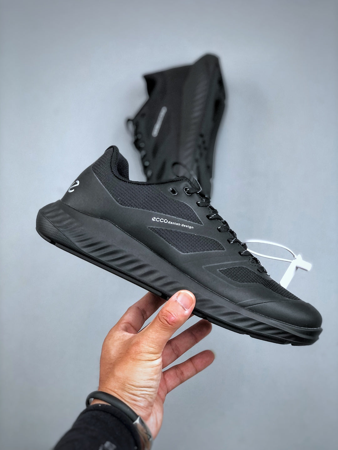 ECCO Black Casual Sneakers