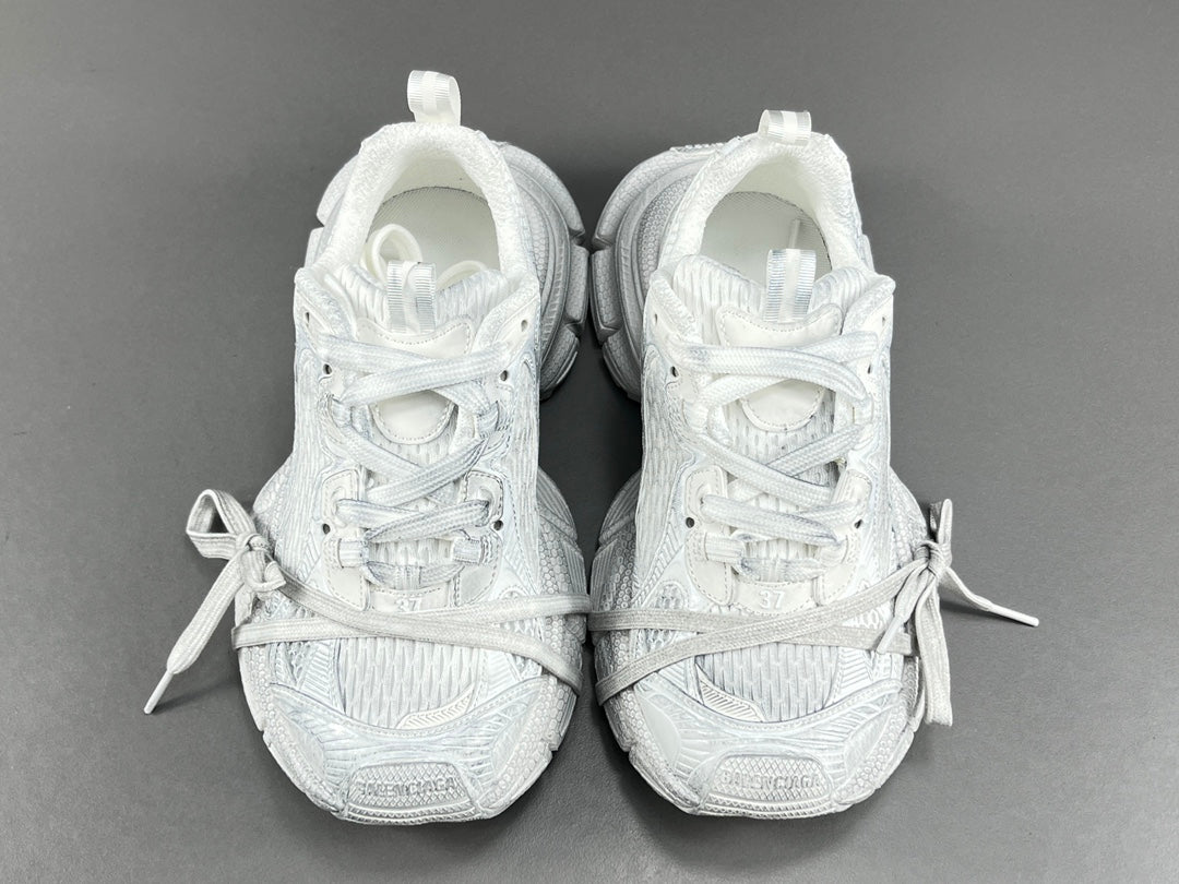 Balenciag! 3xl Mesh Lace-Up Distressed Sneaker in White