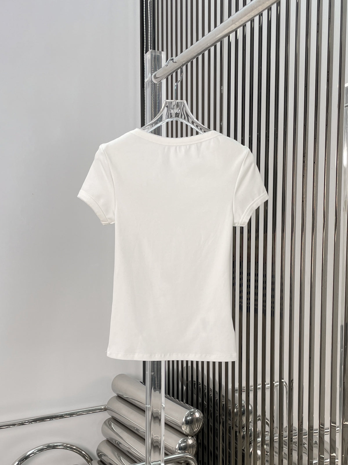 Miu lace cross-neck girlish T-shirt