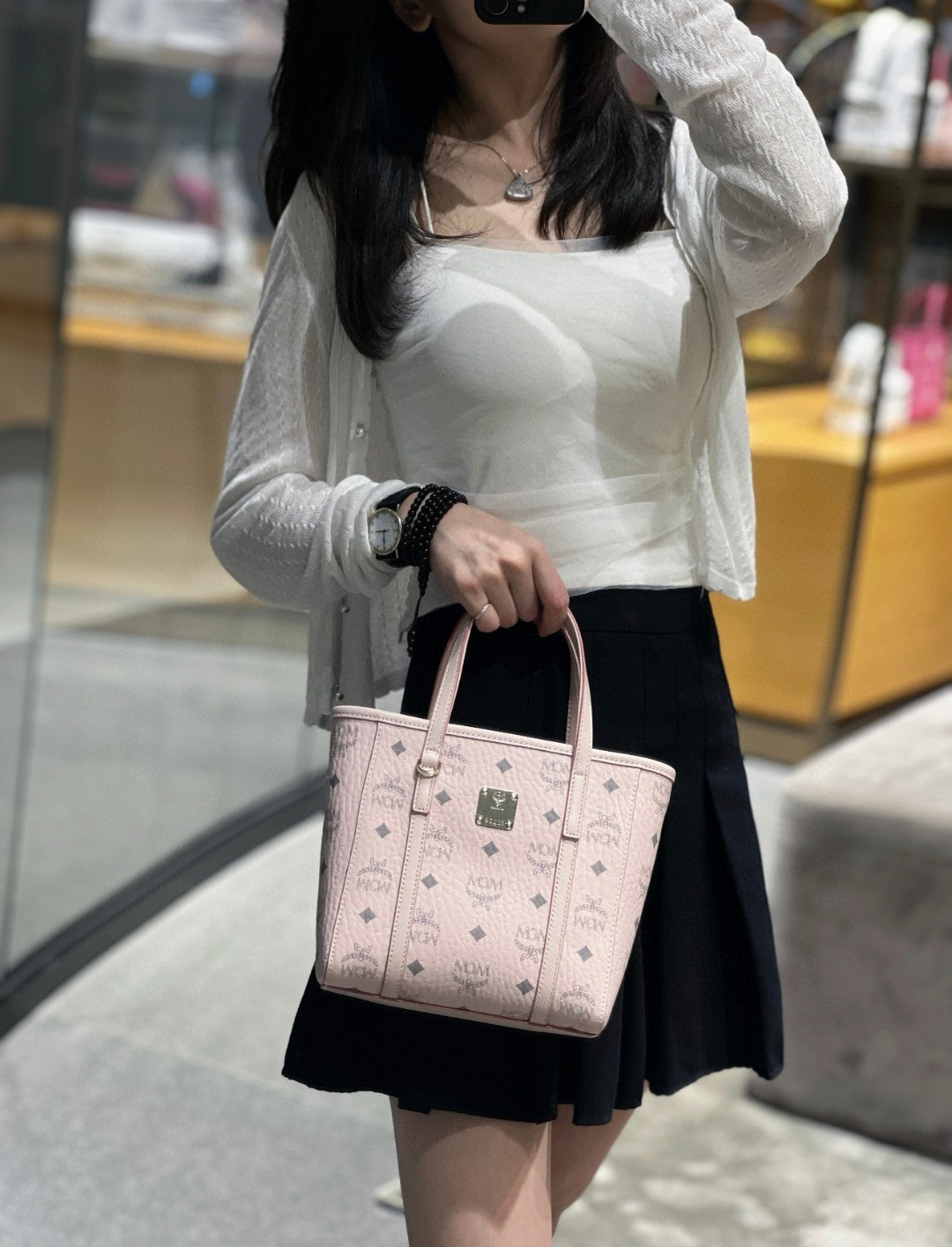 حقيبة تسوق صغيرة من MCM Toni Shopper