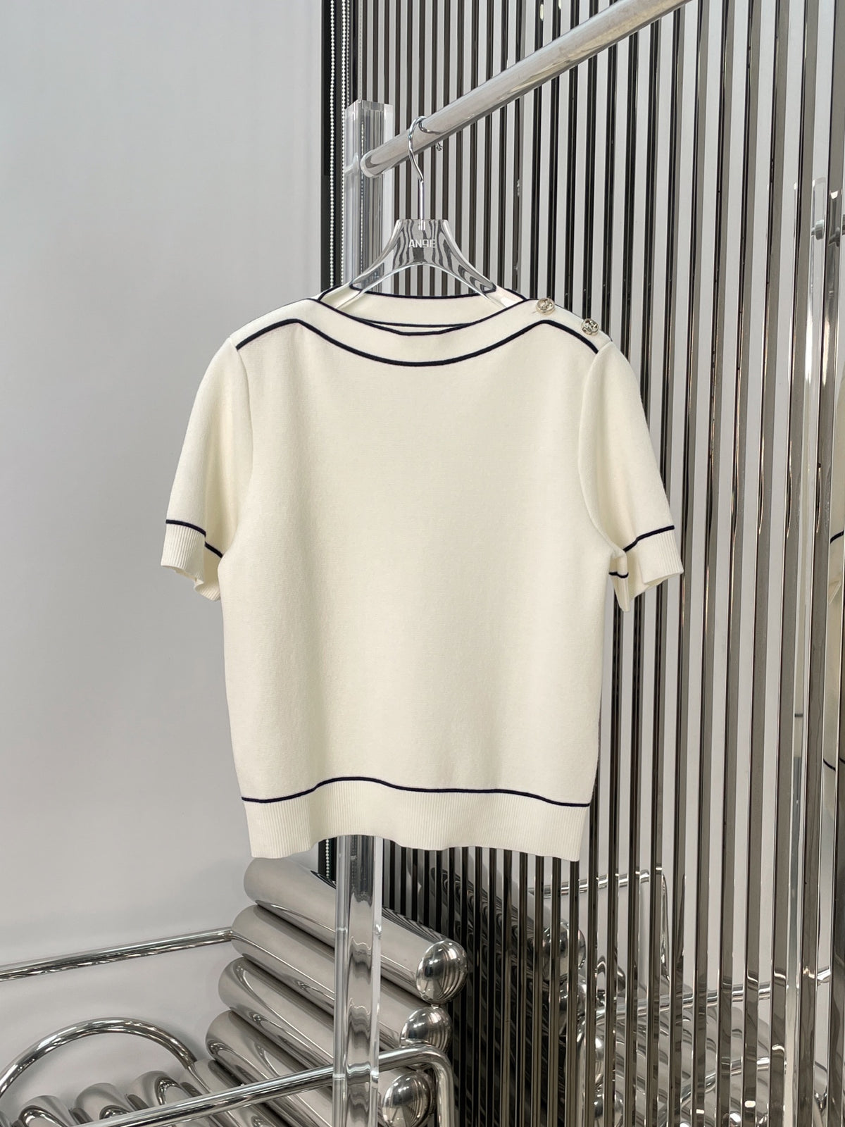 GU one-shoulder sweater